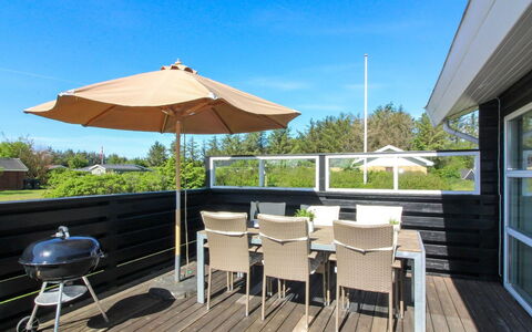 Awarth - 500M from the Sea: Legna, Casa, Villetta, Casa, Tetto, Area Rurale, Raccordo, Log Cabin, Edifici Giardino, Latifoglie