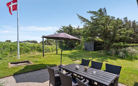 Marit - 150M from the Sea: Comunita 'Impianto, Luce Del Sole, Pianta Erbacea, Giardino, Piantagione, Agricoltura, Azienda Agricola
