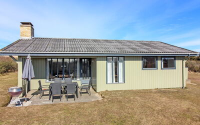 Cathalin - 100M from the Sea