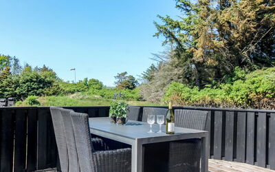 Elvan - 450M from the Sea