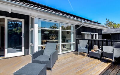 Elvan - 450M from the Sea