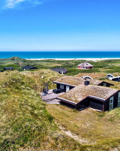 Eelin - 275M from the Sea