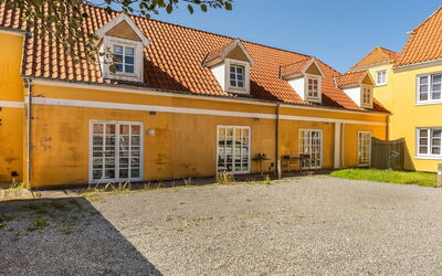 Swarthovde - 300M from the Sea