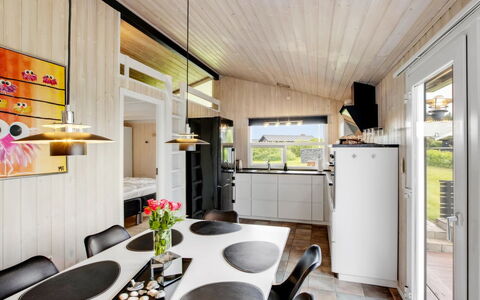 Tinja - 700M from the Sea: Interior Design, Soffitto, Pavimentazione, Pavimento, Cucina, Lampada, Controsoffitto, Pavimento In Legno, Elettrodomestico, Sedia