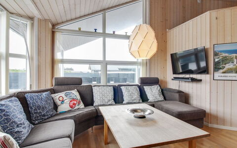 Anett - 400M from the Sea: Legna, Interior Design, Soffitto, Casa, Appartamento, Pavimento, Mobilia, Soggiorno, Camera, Pavimento In Legno
