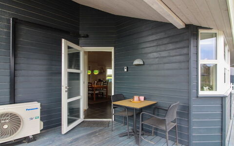 Anett - 400M from the Sea: Legna, Pavimentazione, Interior Design, Pavimento, Mobilia, Pavimento In Legno, Camera, Soffitto, Color Legno, Latifoglie