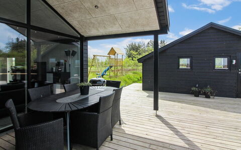 Aldina - 1.5Km from the Sea: Tetto, Casa, Casa, Villetta, Raccordo, Estate, Driveway, Edifici Giardino, Cortile, Capannone
