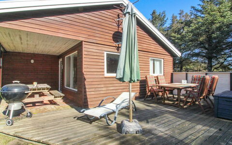Lis - 300M from the Sea: Legna, Villetta, Casa, Latifoglie, Plank, Raccordo, Color Legno, Deck, Portico, Mobili Da Esterno