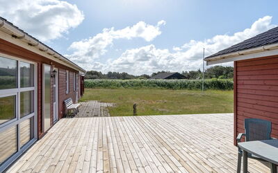 Karlsson - 500M from the Sea