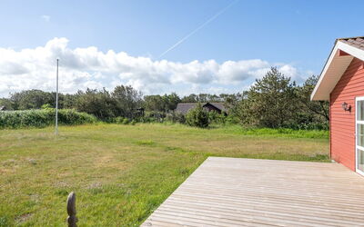 Karlsson - 500M from the Sea
