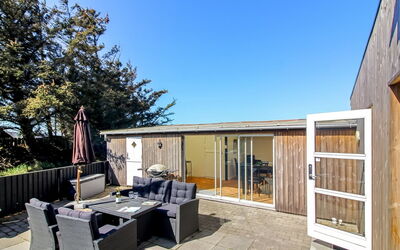 Daren - 600M from the Sea
