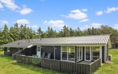 Daje - 600M from the Sea