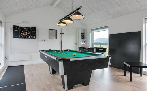 Eveline - 1.5Km from the Sea: Tetto, Casa, Casa, Villetta, Raccordo, Estate, Driveway, Edifici Giardino, Cortile, Capannone