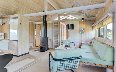 Aiva - 1.5Km from the Sea: Mobilia, Interior Design, Sedia, Pavimentazione, Tavolo, Ricorrere, Pavimento, Soffitto, Camera, Eco Hotel
