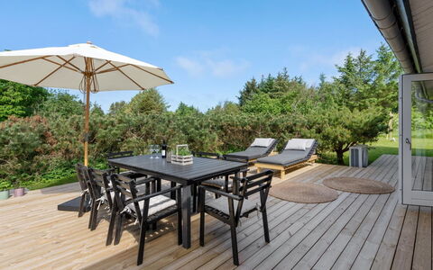 Skogh - 600M from the Sea: Casa, Casa, Porta, Tetto, Villetta, Estate, Giardino, Shade, Raccordo, Cortile