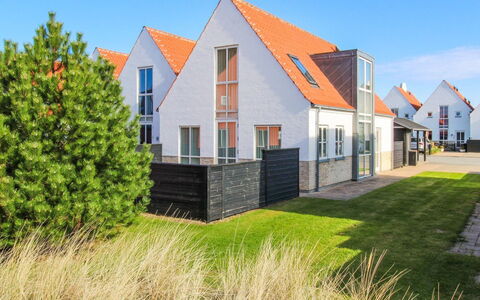 Gisken - 600M from the Sea: Tetto, Casa, Zona Residenziale, Casa, Estate, Villetta, Design