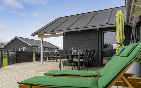 Ina - 1.2Km from the Sea: Legna, Mobili Da Esterno, Mobilia, Tetto, Deck, Sedia, Shade, Portico, Latifoglie, Plank