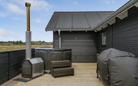 Ina - 1.2Km from the Sea: Capannone, Shade, Deck, Raccordo, Latifoglie, Edifici Giardino, Log Cabin, Color Legno, Plank, Struttura Esterna