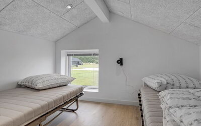 Dwerg - 1.5Km from the Sea
