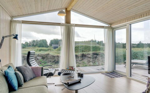 Marino - 480M from the Sea: Interior Design, Soffitto, Casa, Pavimento, Soggiorno, Shade, Bicchiere, Sedia, Edifici Giardino