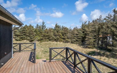 Tayara - 300M from the Sea