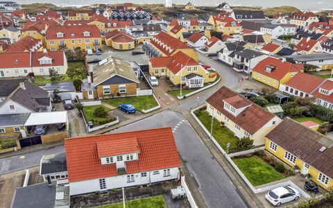 Evangelina - 350M from the Sea: Costruzione, Zona Residenziale, Tetto, Casa, Quartiere, Casa, Cittadina, Sobborgo, Insediamento Umano, Fotografia Aerea