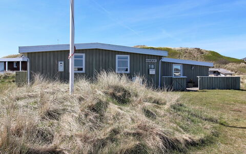 Dyveke - 220M from the Sea: Tetto, Lotto, Villetta, Casa, Area Rurale, Capannone, Raccordo, Edifici Giardino, Log Cabin, Capanna