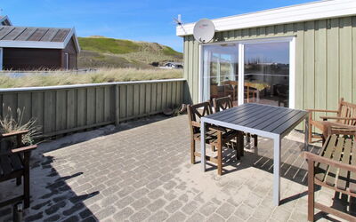 Dyveke - 220M from the Sea
