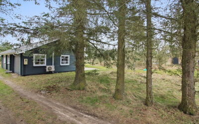 Vaska - 550M from the Sea