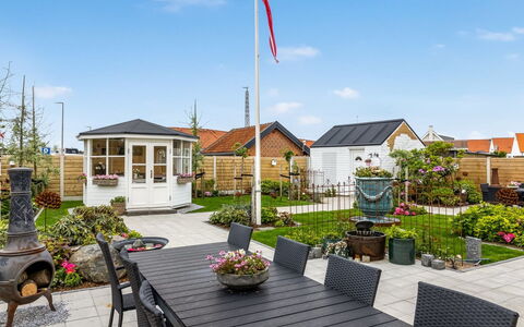 Adelina - 500M from the Sea: Tetto, Casa, Zona Residenziale, Casa, Arbusto, Giardino, Vaso Di Fiori, Villetta, Landscaping