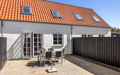 Frænde - 600M from the Sea: 