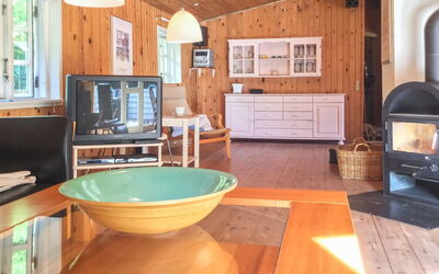 Cassius - 600M from the Sea