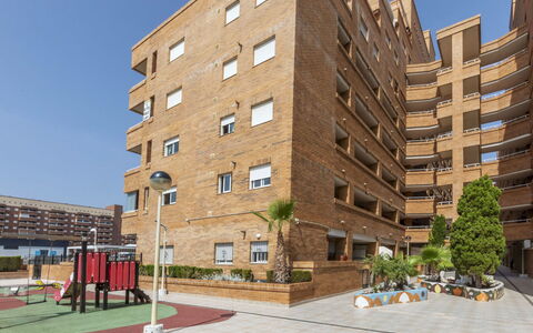 Oropesa del Mar 333: Costruzione, Giorno, Finestra, Appartamento, Città, Zona Urbana, Zona Residenziale, Facciata, Quartiere, Architettura