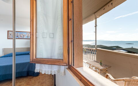 La Casa sul Mare: Cielo, Nube, Costruzione, Urban Design, Albero, Casa, Quartiere, Tempo Libero, Zona Residenziale, Paesaggio