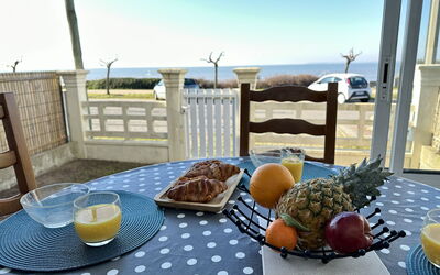 Front De Mer