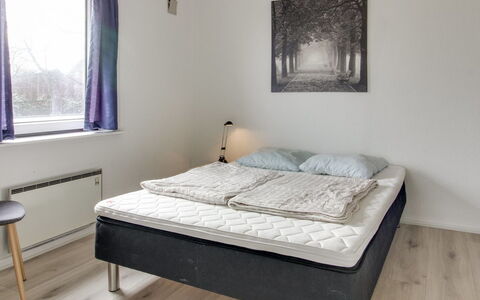 Solmaz - 3.5Km from the Sea: Camera Da Letto, Pavimento, Biancheria, Letto, Pavimentazione, Bedding, Lenzuolo, Telaio Del Letto, Camera
