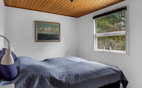 Solmaz - 3.5Km from the Sea: Interior Design, Camera Da Letto, Legna, Soffitto, Letto, Pavimentazione, Pavimento, Lenzuolo, Mobilia, Bedding