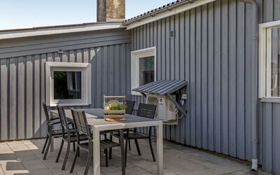 Evalotte - 600M from the Sea