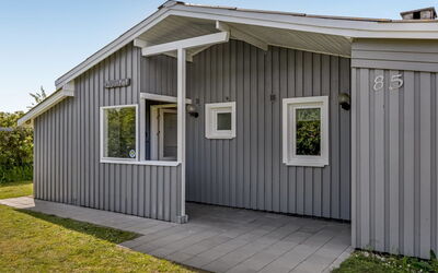 Evalotte - 600M from the Sea