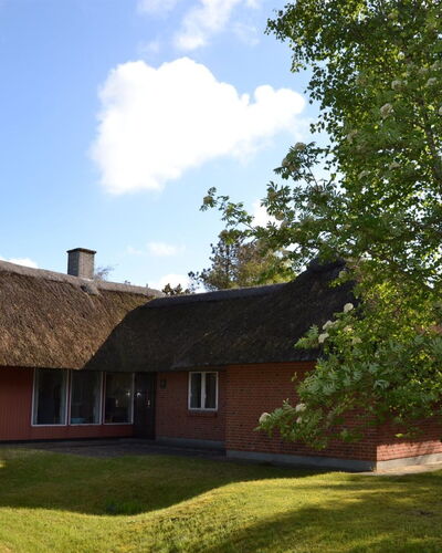 Helline - 900M from the Sea