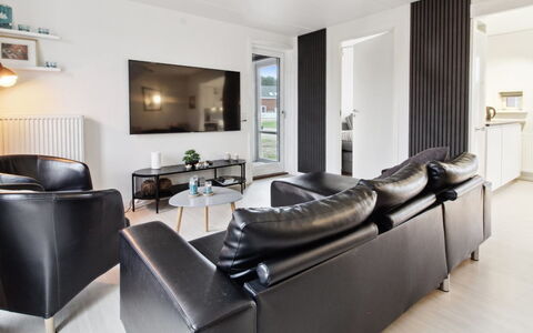 Aswith - 2.3Km from the Sea