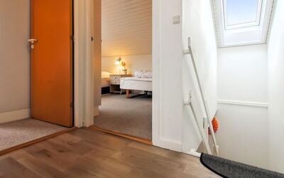 Herward - 2.3Km from the Sea
