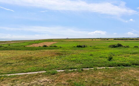 Ønd - 2.5Km from the Sea: Arbusto, Urban Design, Groundcover, Brick, Appartamento, Estate, Muratura, Balcone, Landscaping