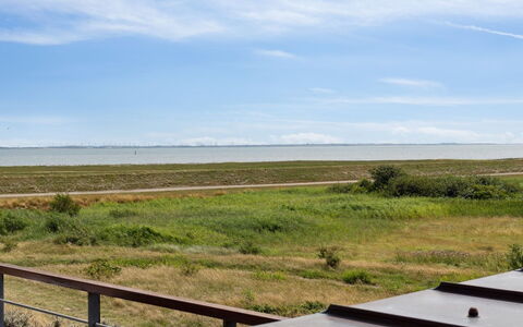 Ønd - 2.5Km from the Sea: Arbusto, Urban Design, Groundcover, Brick, Appartamento, Estate, Muratura, Balcone, Landscaping