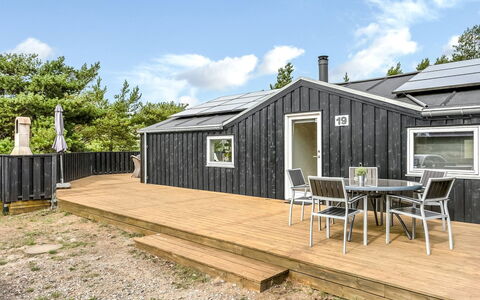 Lav - 3.8Km from the Sea: Tetto, Casa, Zona Residenziale, Casa, Estate, Villetta, Design