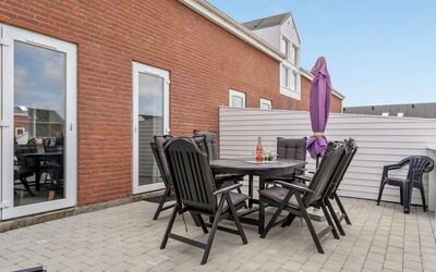 Mariam - 2.3Km from the Sea