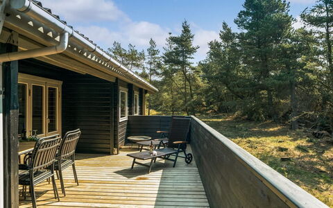 Herborg - 1Km from the Sea: Tetto, Casa, Zona Residenziale, Casa, Estate, Villetta, Design