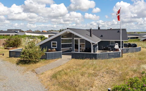 Freek - 400M from the Sea