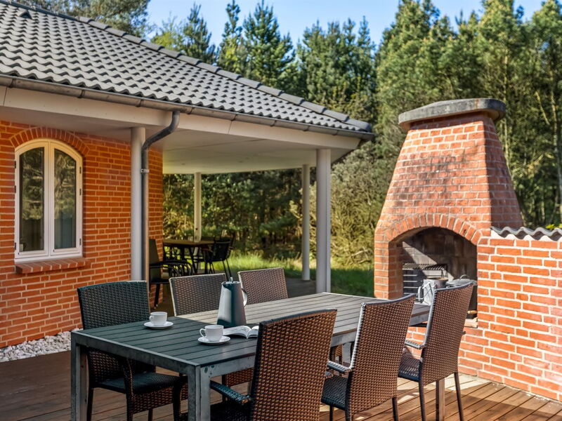Agusta - 1.1Km from the Sea
