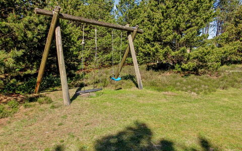 Angret - 3.5Km from the Sea: Erba, Casa, Tetto, Casa, Villetta, Arbusto, Lotto, Area Rurale, Agriturismo, Groundcover
